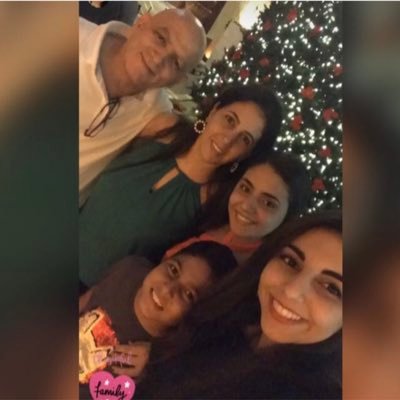 Profile Picture of Nicole (@ruhalalam) on Twitter