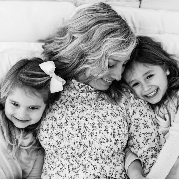 Profile Picture of Randi Dyer (@sporinrm) on Poshmark