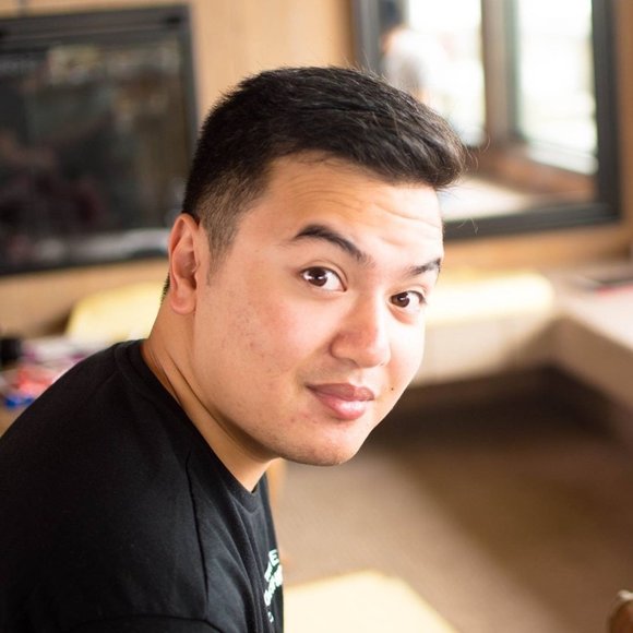 Profile Picture of Ian Macato (@ianmac0101) on Poshmark