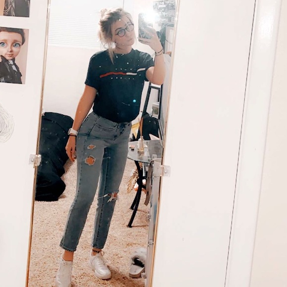 Profile Picture of Molly Staub (@mollynina) on Poshmark