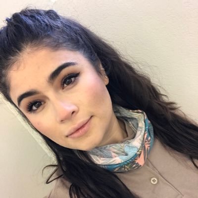 Profile Picture of Larissa Tarango (@larissatarango) on Twitter