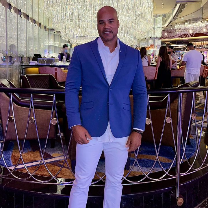 Profile Picture of Mike Cobb (@mikeacobb) on Tiktok