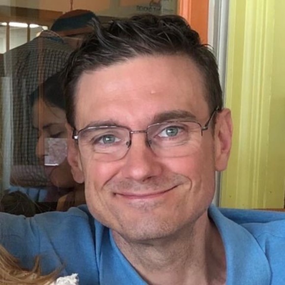 Profile Picture of Jeffrey Paradis (@jeffreyparadis) on Poshmark