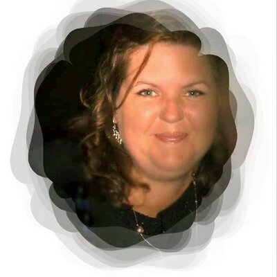 Profile Picture of Christie Collier (@christiecollie) on Twitter