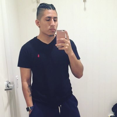 Profile Picture of Christopher Damian (@D_chriss) on Twitter