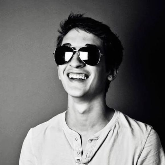 Profile Picture of Jacob Robbins (@jacobrobbins756) on Poshmark