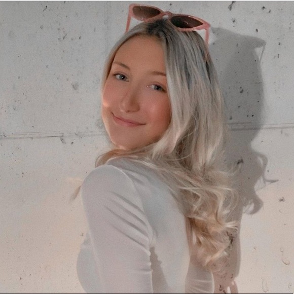 Profile Picture of Peyton Erdek (@_peyton_e) on Poshmark