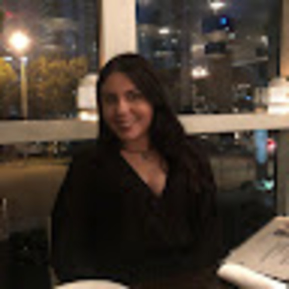 Profile Picture of Sol Jaurena (@soljaurena) on Poshmark