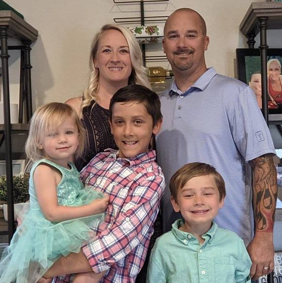 Profile Picture of Beth Baldwin (@babaldwin17) on Poshmark