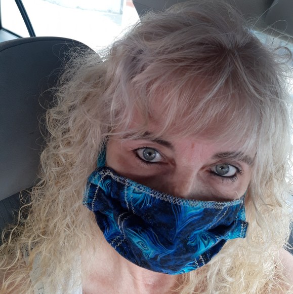 Profile Picture of Cindy Schneider (@cindy_schneider) on Poshmark