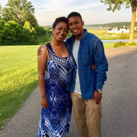 Profile Picture of Jonathan Peart (@jppeart_) on Poshmark