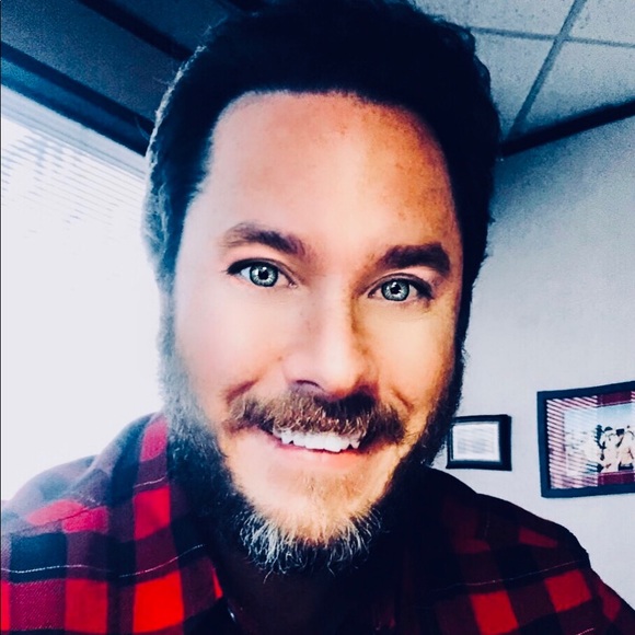 Profile Picture of Kyle Macpherson (@kasmacpherson) on Poshmark