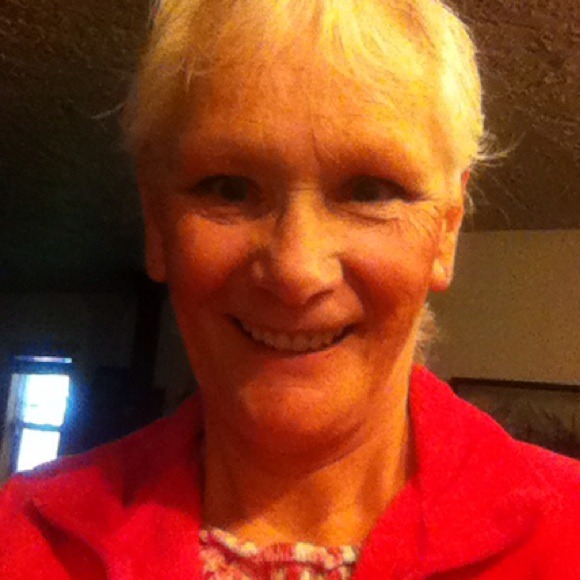 Profile Picture of Rhonda Miskar (@chip41955) on Poshmark