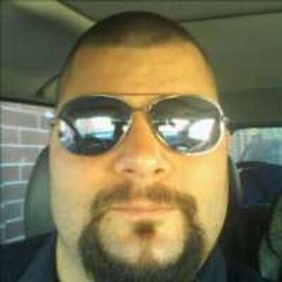 Profile Picture of Brian Desrochers (@derocom) on Twitter