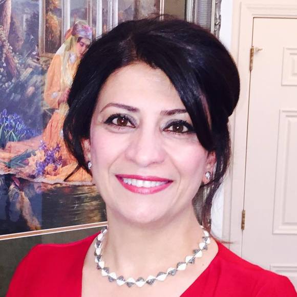 Profile Picture of Farnoush Falakrou (@farnoush_f) on Poshmark