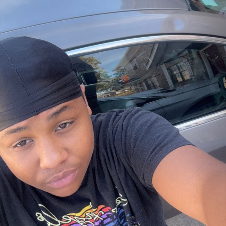 Profile Picture of Adrian (@adrianhomeboi07) on Tiktok