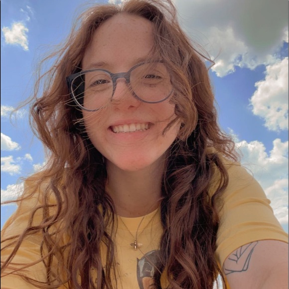 Profile Picture of Meredith Carroll (@mmcarroll348) on Poshmark