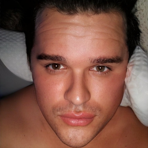 Profile Picture of Curtis Lowe (@taemint2286) on Poshmark