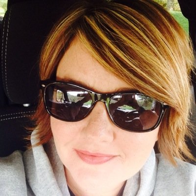 Profile Picture of Tracy K. Mullins (@tracyk10s) on Twitter