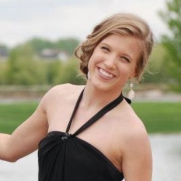 Profile Picture of Torrey Wilson (@torreywilson93) on Poshmark