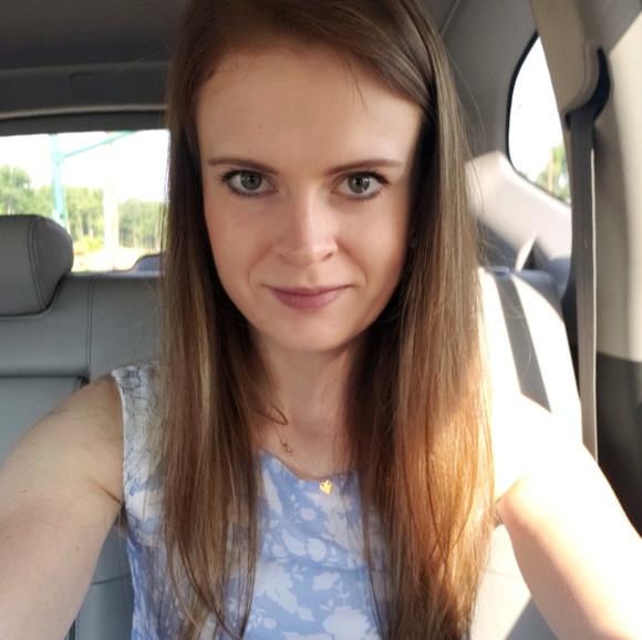 Profile Picture of Jolanta Serafin (@jolanta_2392) on Poshmark