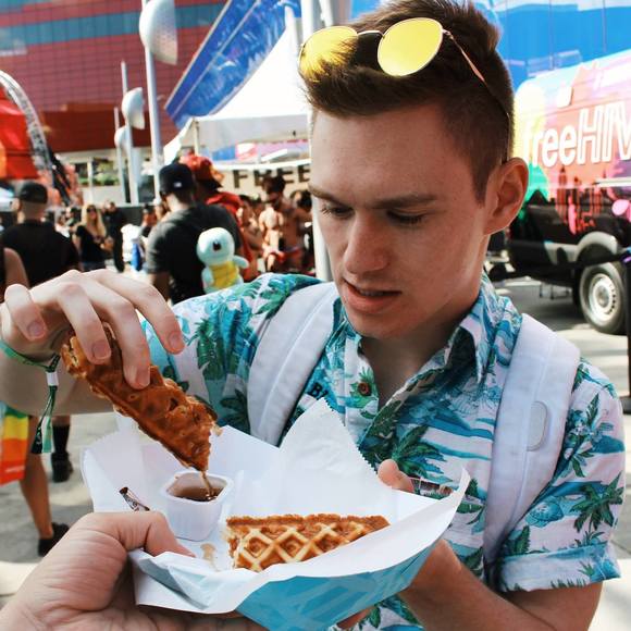 Profile Picture of Kent Kubani (@kkub) on Poshmark