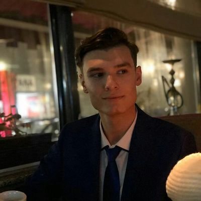 Profile Picture of Andrew Roberts (@VasileA15658989) on Twitter