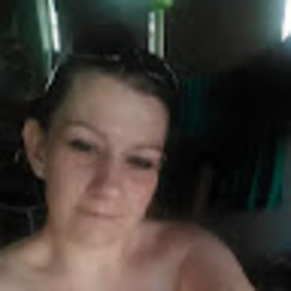 Profile Picture of Kimberly Raynor (@kraynor008) on Poshmark