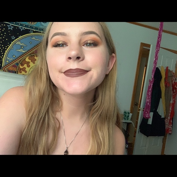 Profile Picture of Brooke Ringstad (@ringstad) on Poshmark