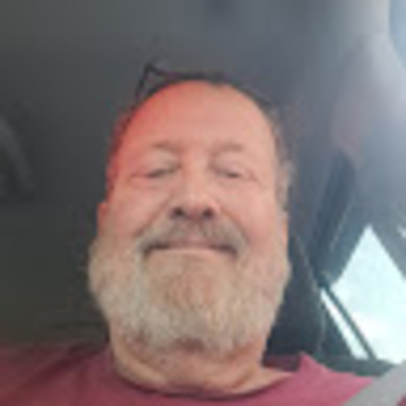 Profile Picture of Matthew Russo (@mattr84551) on Poshmark
