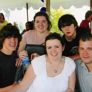 Profile Picture of Lori Binder (@elbee69) on Myspace