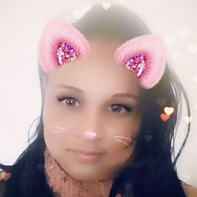 Profile Picture of Laurinha Cruz (@LauraFe46963252) on Twitter