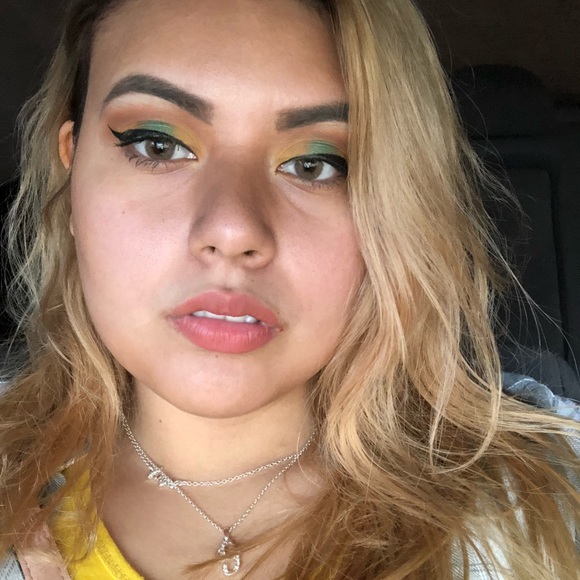 Profile Picture of Pamela Anaya (@pame3226) on Poshmark