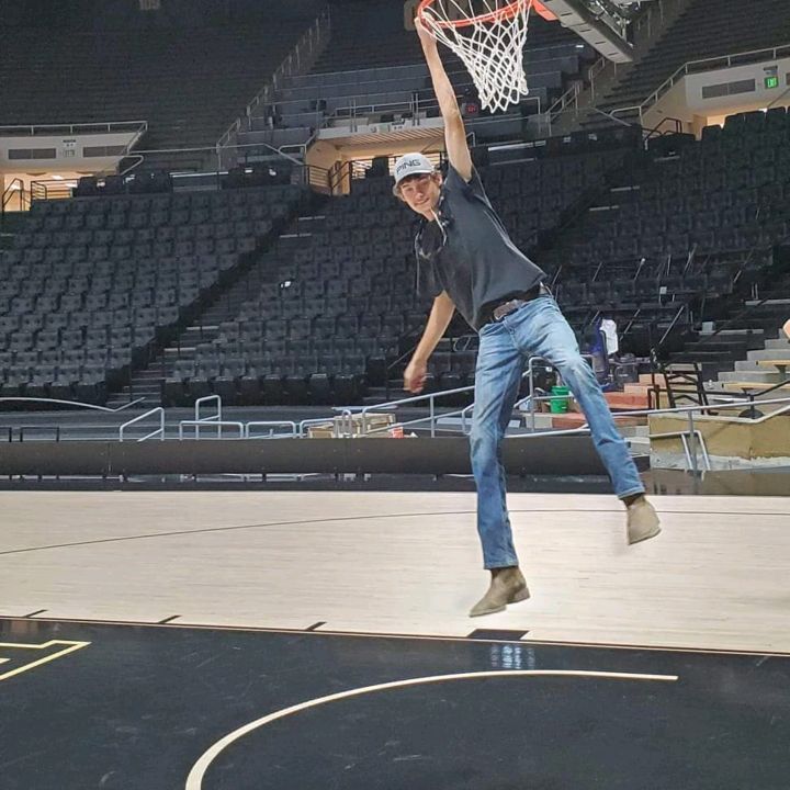 Profile Picture of Logan Johnson (@logan.johnson04) on Tiktok