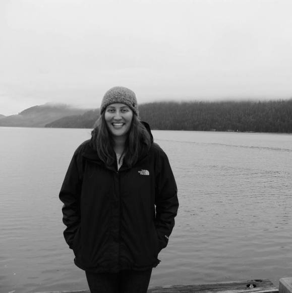 Profile Picture of Stephanie Marston (@stephaniewahl) on Poshmark