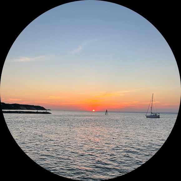 Profile Picture of Patricia Kreitzman (@trishpk) on Poshmark