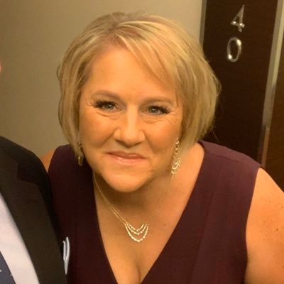Profile Picture of Kim Kenyon (@kimakenyon) on Twitter