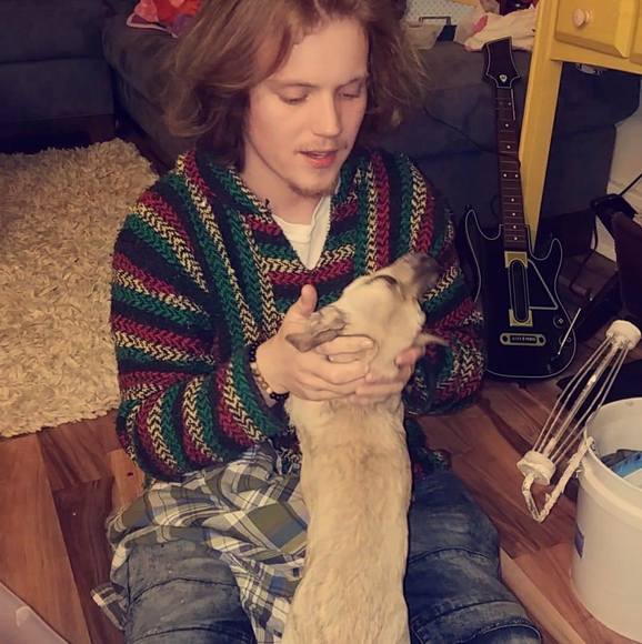 Profile Picture of Ash Nystrom (@ashnystrom) on Poshmark