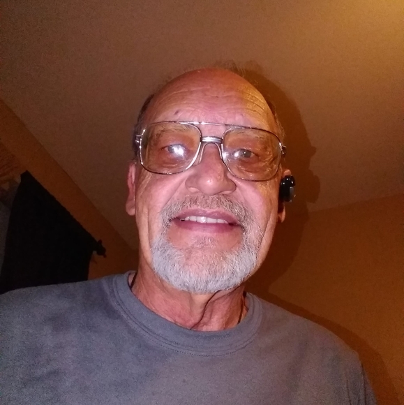 Profile Picture of Robert Clement (@robertclement) on Poshmark