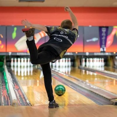 Profile Picture of EJ Davis (@EJDavis300) on Twitter