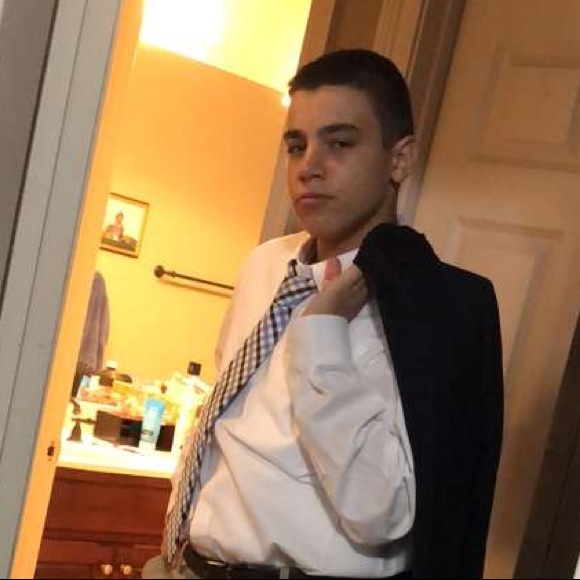 Profile Picture of Nick Simpson (@nicksimpson29) on Poshmark