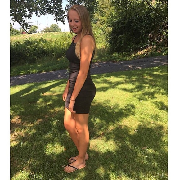 Profile Picture of Katie Felknor (@kbfelknor) on Poshmark