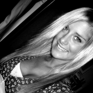 Profile Picture of Allie Granger (@albeyopal) on Myspace
