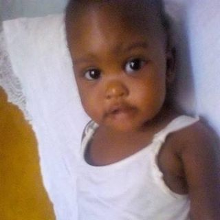 Profile Picture of Stéphanie Yengayenge (@stephanie.yengayenge) on Facebook