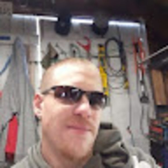 Profile Picture of James Mavrogianis (@jmavrogianis) on Poshmark