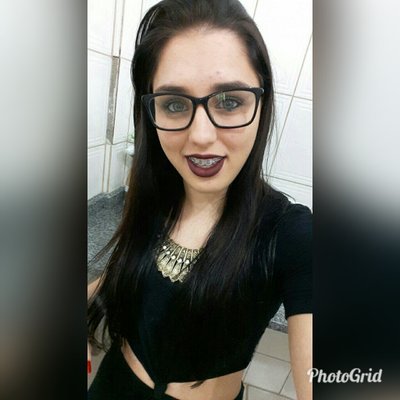 Profile Picture of Julia Schutz (@b59799aa53464ef) on Twitter