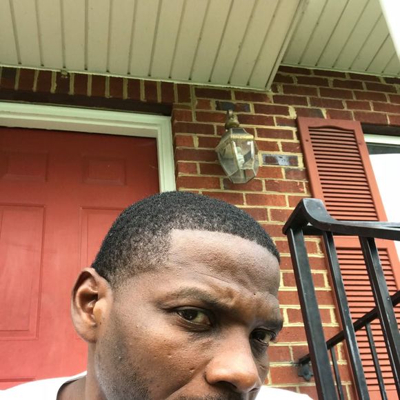 Profile Picture of Larry Howell (@howell1978) on Poshmark