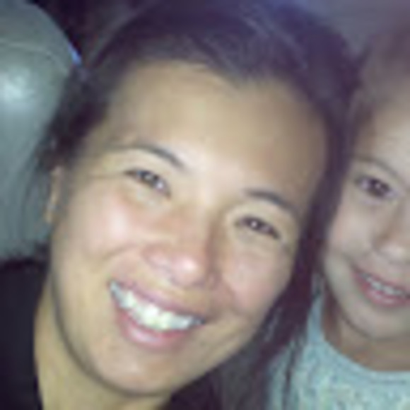 Profile Picture of Reiko Fitzsimonds (@rfitzsimonds) on Poshmark