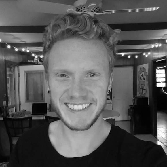 Profile Picture of Eugene Baritot (@threewhitelines) on Poshmark