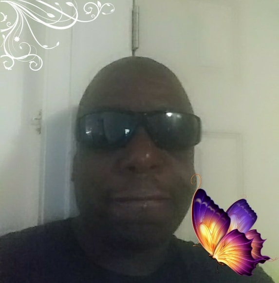 Profile Picture of James Huggins (@jameshuggins) on Poshmark